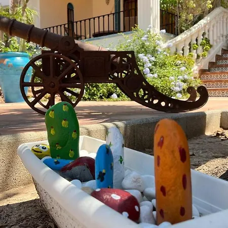 Casita Eras En De Con Piscina 아파트