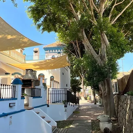 Casita Eras En De Con Piscina